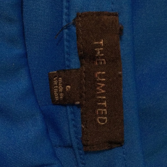 Blue skirt with gold zipper detail - Picture 3 of 3